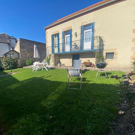 Studio Logis Les Roses Bourbon-lʼArchambault Εξωτερικό φωτογραφία